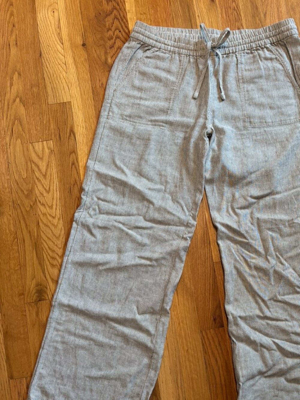 Caslon Gray Stripe Lounge Jogger Pants | Size Medium